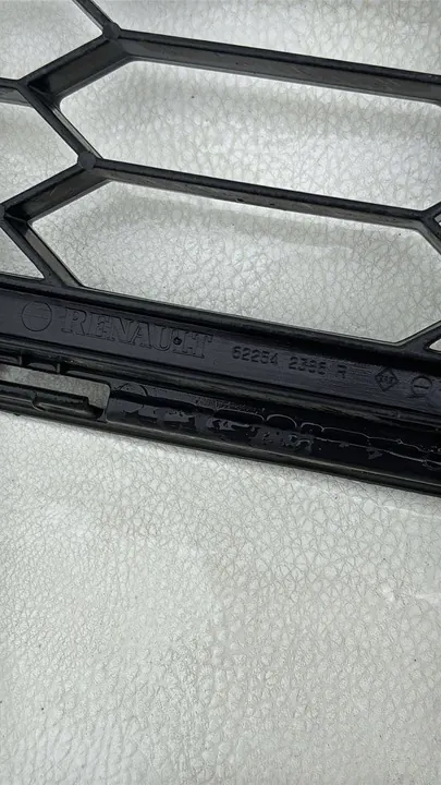 Griglia paraurti anteriore Dacia OE 622542386R image 3