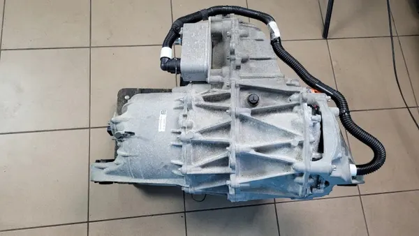 Motor Elétrico Traseiro Dual Motor Tesla Model 3 1120980-00-D image 9