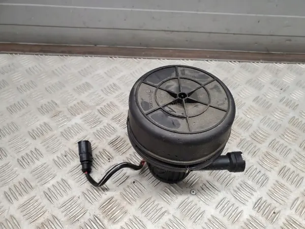 Pompe à air secondaire OEM 06E906601 Audi A8 image 4