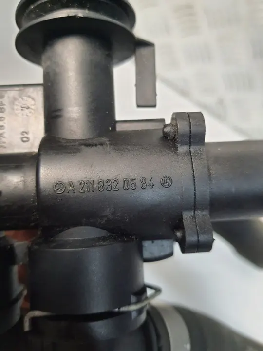 Mercedes-Benz OE Verwarmingsklep A2118320584 image 2