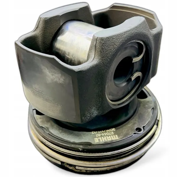 Pistón Volvo OEM 21144835 - Estado Usado image 4
