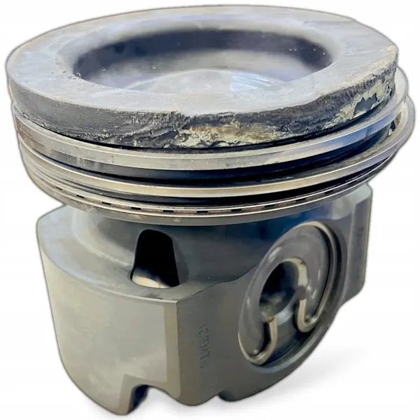 Pistón Volvo OEM 21144835 - Estado Usado image 6
