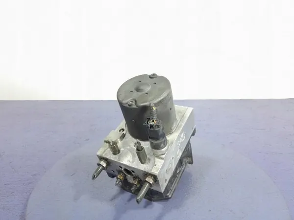 Toyota ABS-pumppu OEM 44540-05030 Avensis II 2.0:lle image 2