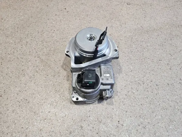 Bomba de direção assistida OEM 6891577 Dianteira BMW 1 F40 image 4