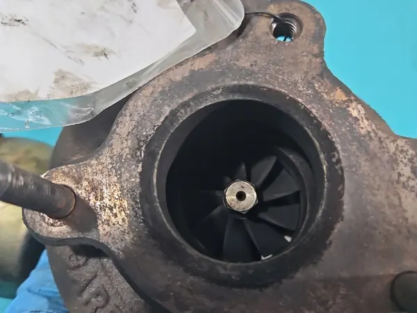 Turbocompresor Renault Espace IV 2.2 DCI 150CV OEM 718089-4 image 9