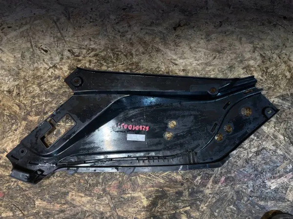 Volvo XC90 Fram-höger säkerhetsbältslock OEM 31442734 image 8
