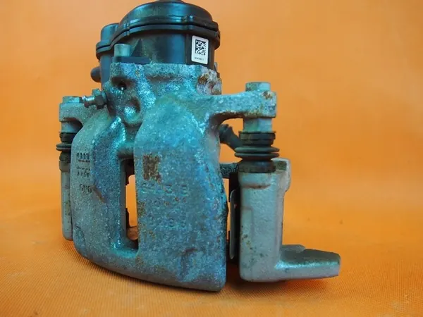 Audi A5 8T Takajarrusatula 300mm OEM 8k0615406ae image 4