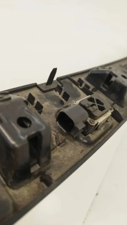 Mittariston valojuova Range Rover Velar OEM J8A240406D image 3