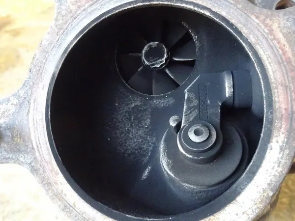 A3 8P GOLF VI GTI 2.0 TFSI Turbo 06J145701T image 6