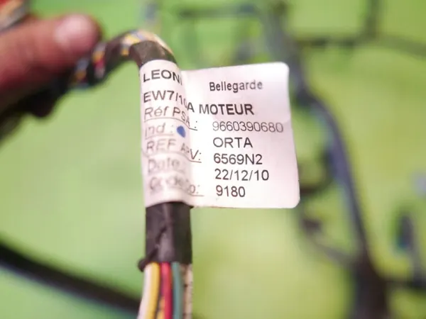 Moottorin johdotus OEM 9660390680 Peugeot 307 CC:lle image 3