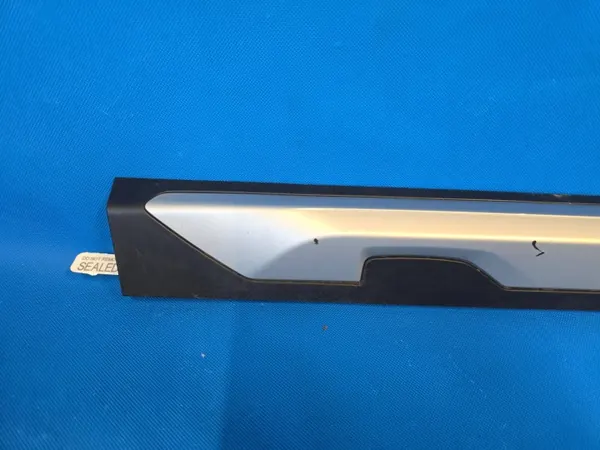 BMW X3 G01 X4 G02 Vänster Framdörrlist OEM QUA11478 image 5