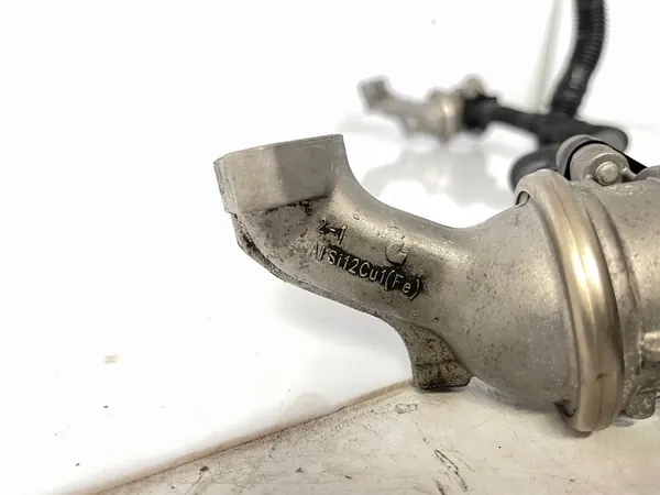 AUDI A6 C7 EGR-VENTTIILI VASEN + OIKEA 06E131101D 06E131102D image 5