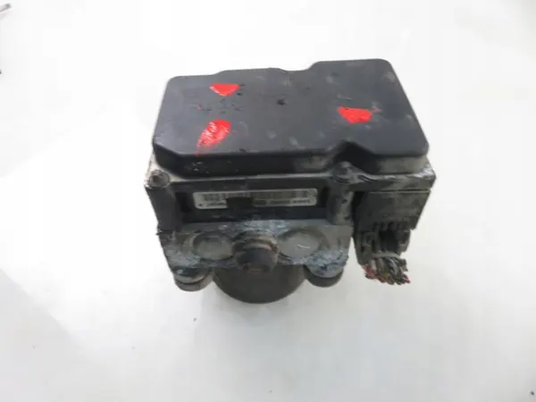 Pompe ABS d'occasion OEM 265100416 Peugeot image 2
