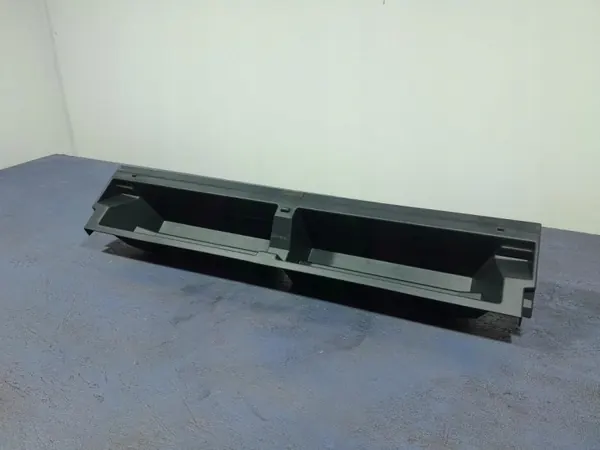 Compartiment coffre Suzuki SWACE OEM 64070-02030 image 3
