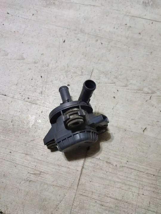Lexus OE G9040-33030 Vattenpump image 2