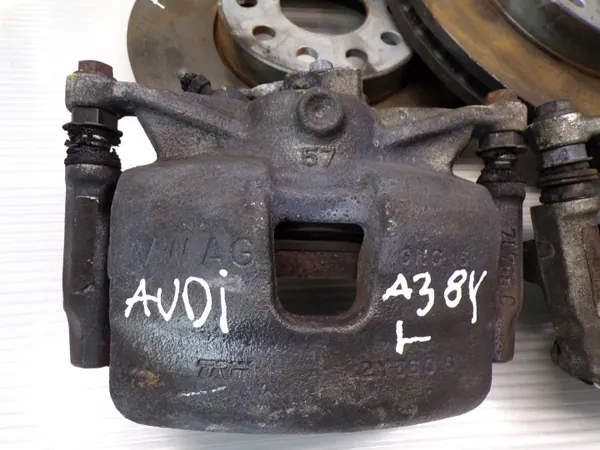 OEM TARCZE ZACISKI HAMULCOWE PRZÓD AUDI A3 8Y 287MM image 4