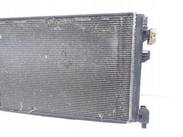 Radiateur d'eau d'occasion OEM 5Q0121251FA pour VW Golf VII image 4