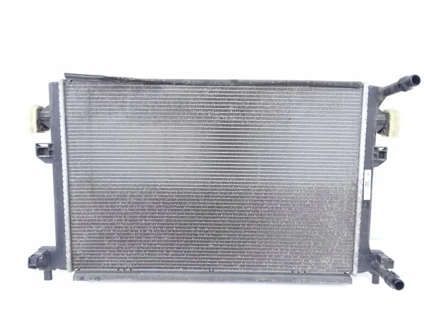 Radiateur d'eau d'occasion OEM 5Q0121251FA pour VW Golf VII image 6