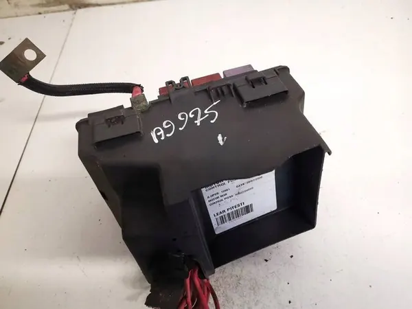 Caixa de fusíveis Renault Espace 2009 2.0L 8200847680 image 2