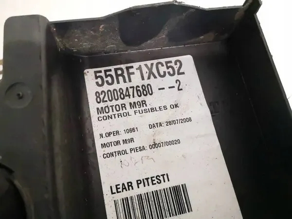 Caixa de fusíveis Renault Espace 2009 2.0L 8200847680 image 3