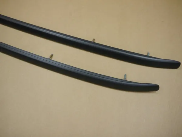Audi Q8 kattotankit OEM 4M8860022D 4M8860021D image 3