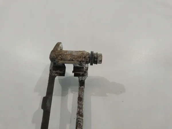 Audi A4 S4 B8 2011 Molas de freio traseiro OEM 3C0615125 image 3