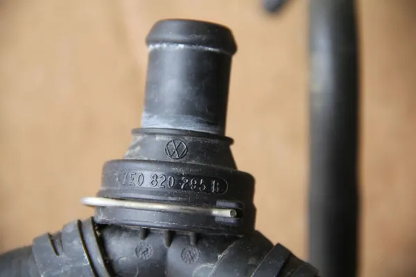 AUDI OE TERMOSTAT 7E0820295B image 4