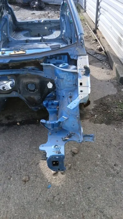 Longeron avant gauche OEM pour VW Golf V 2003-2009 image 2