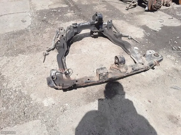 Subchasis Hyundai Tucson OEM AM-463137 Usado image 3