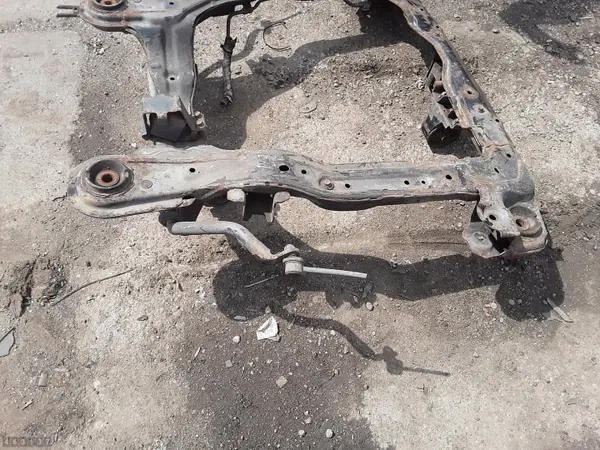 Subchasis Hyundai Tucson OEM AM-463137 Usado image 8
