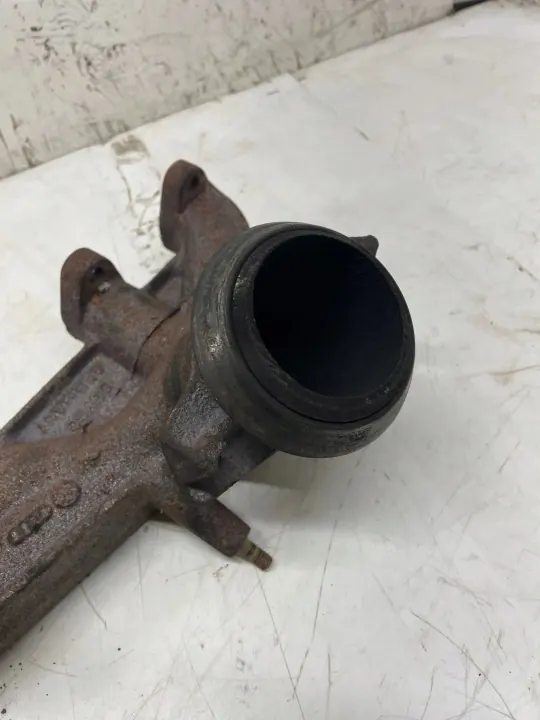 Pakoputken keräin OEM 028253033 VW Multivan T4:lle image 3