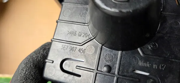 Höger Filändringsassistent 2Q0907686G VW Audi Skoda Seat image 3