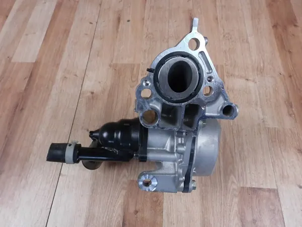 Vattenpump Toyota Lexus RAV4 Camry ES300 2.5 Hybrid image 4