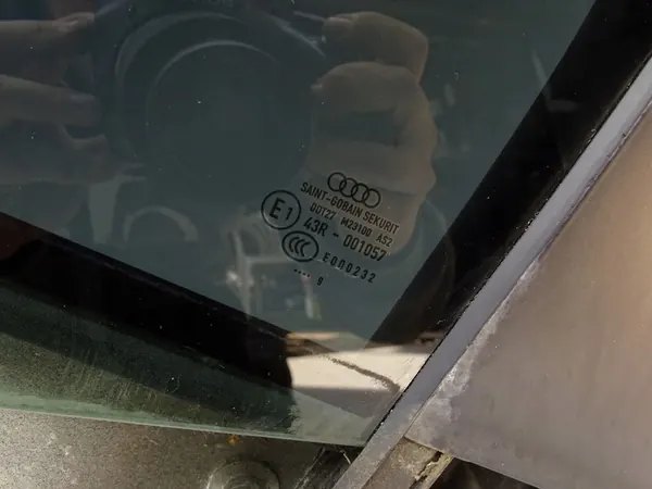 Mecanismo da Janela Traseira Esquerda Audi A3 8P image 3