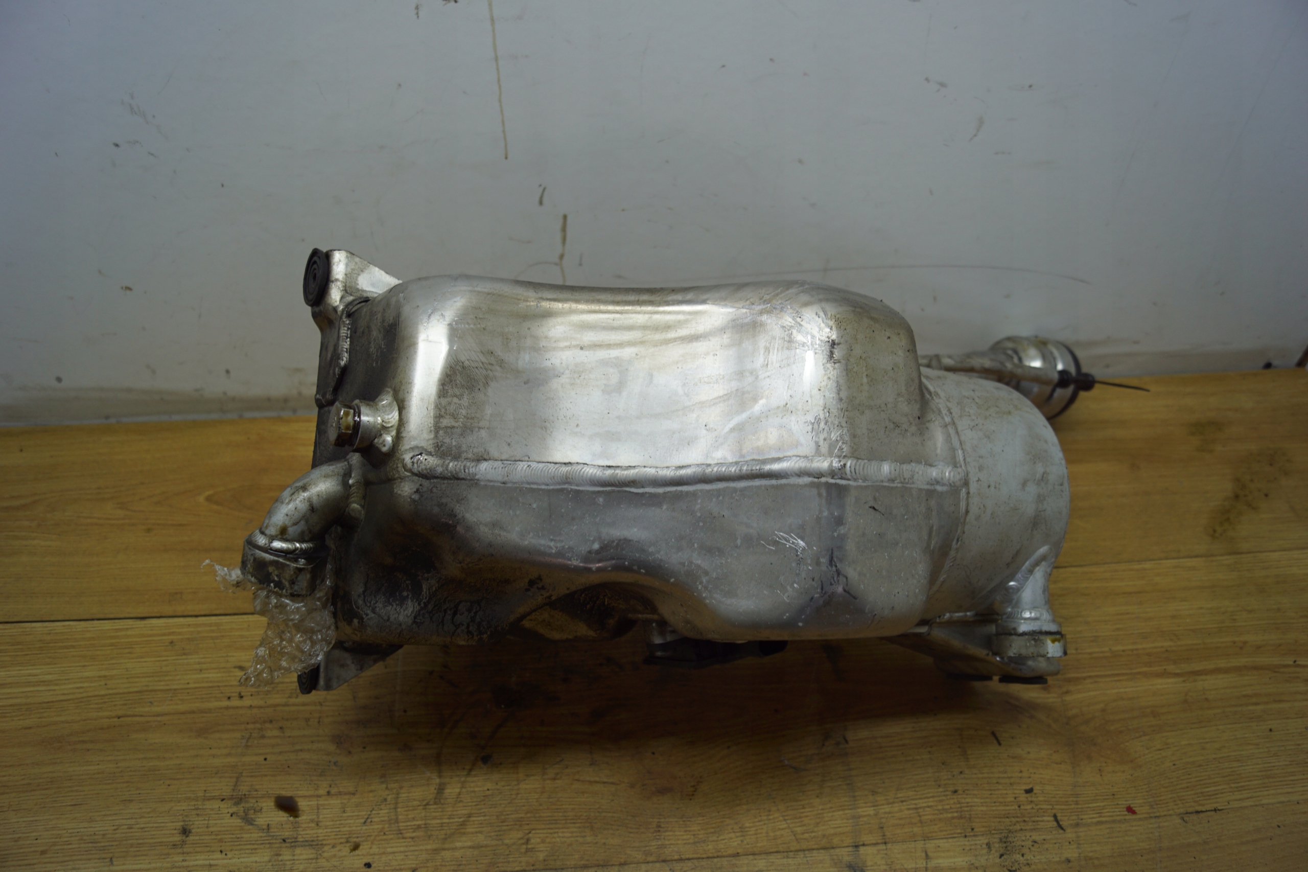 Cárter de óleo Audi R8 420 4.2 FSI 420115373B image 4