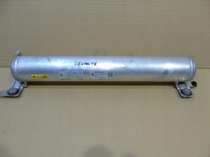 Serbatoio aria NIVO Maserati Levante 670097522