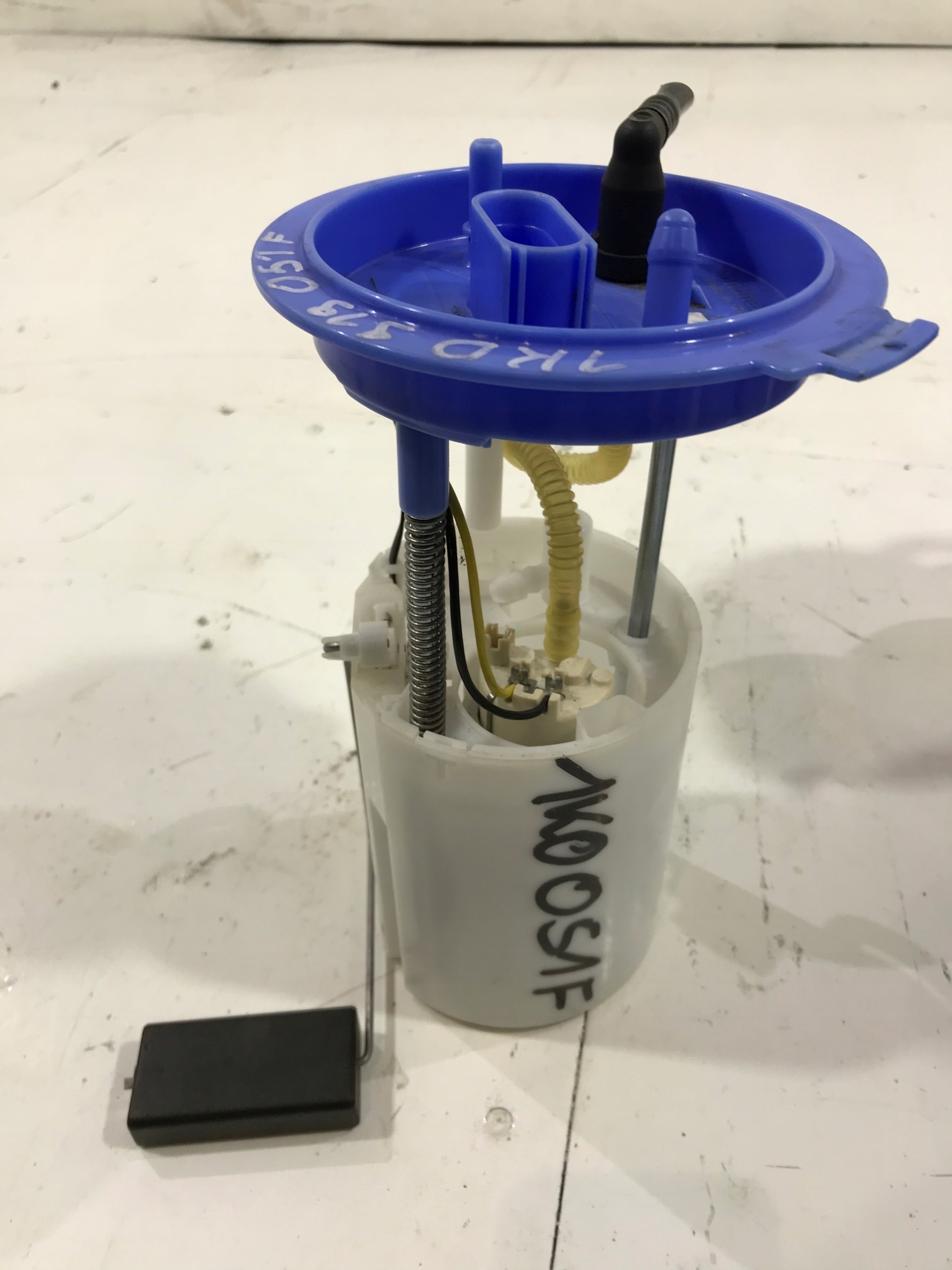 Fuel Pump VW Passat 1KD919051F