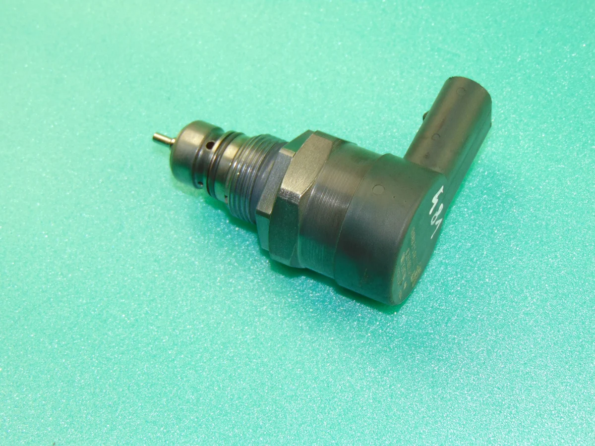 BMW OE 0281002481 Sensor Presión Combustible image 6