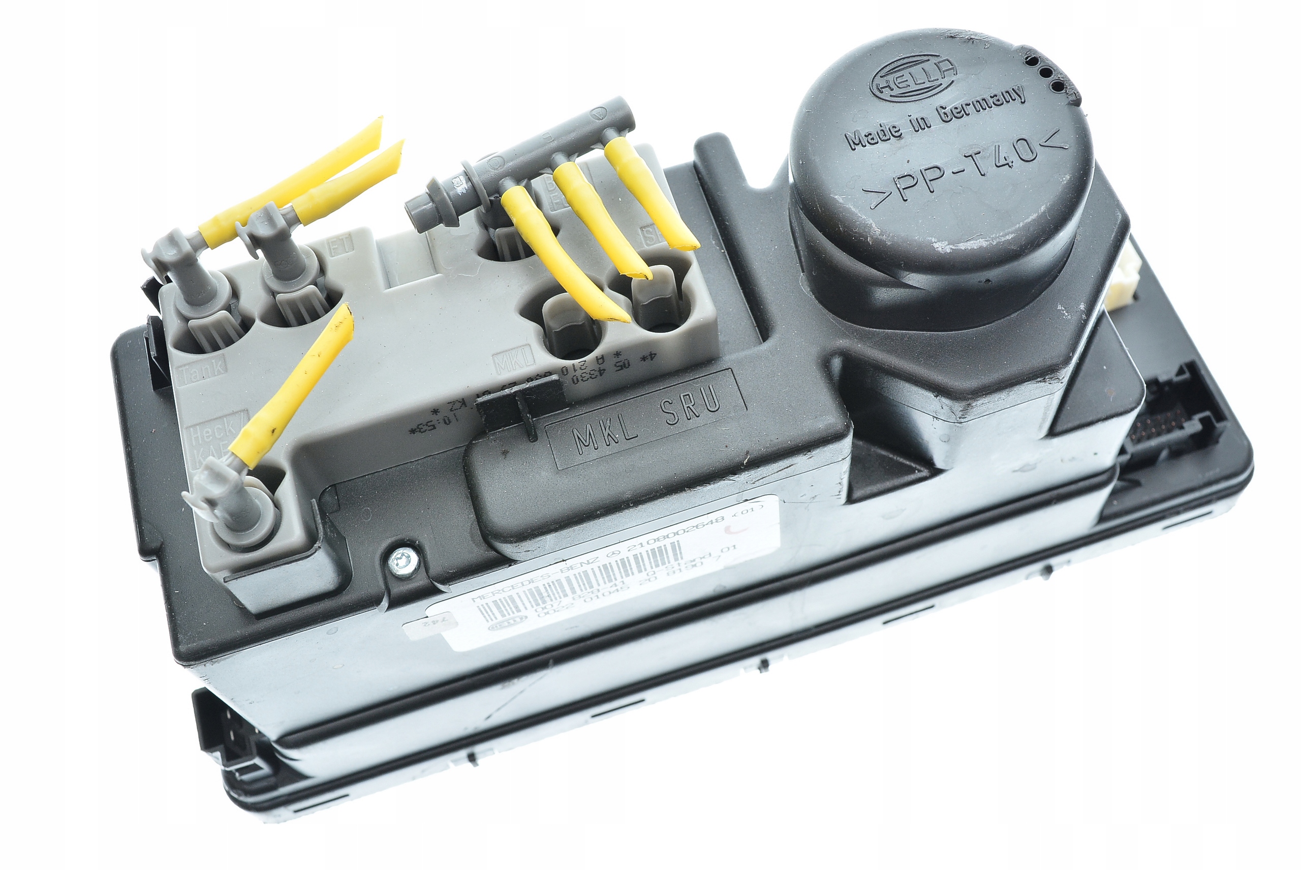Keskuslukituspumppu Mercedes W208 2108002648