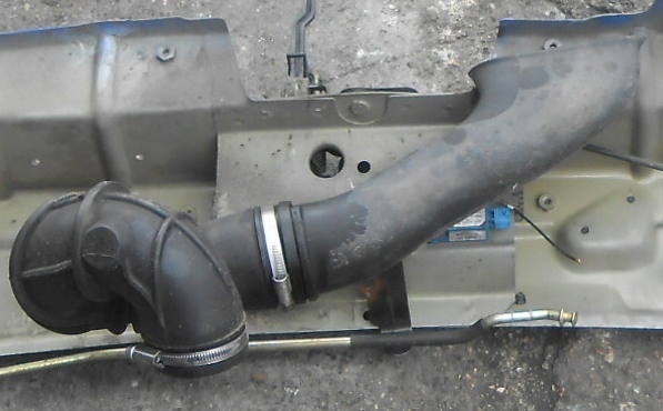 Fiat OE 51742575 putki letku