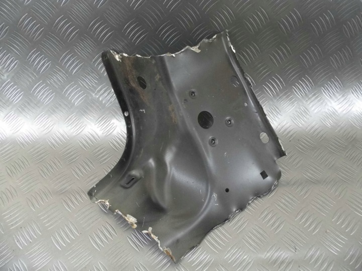 Profiilipelti vahvike 4L0809072 AUDI Q7