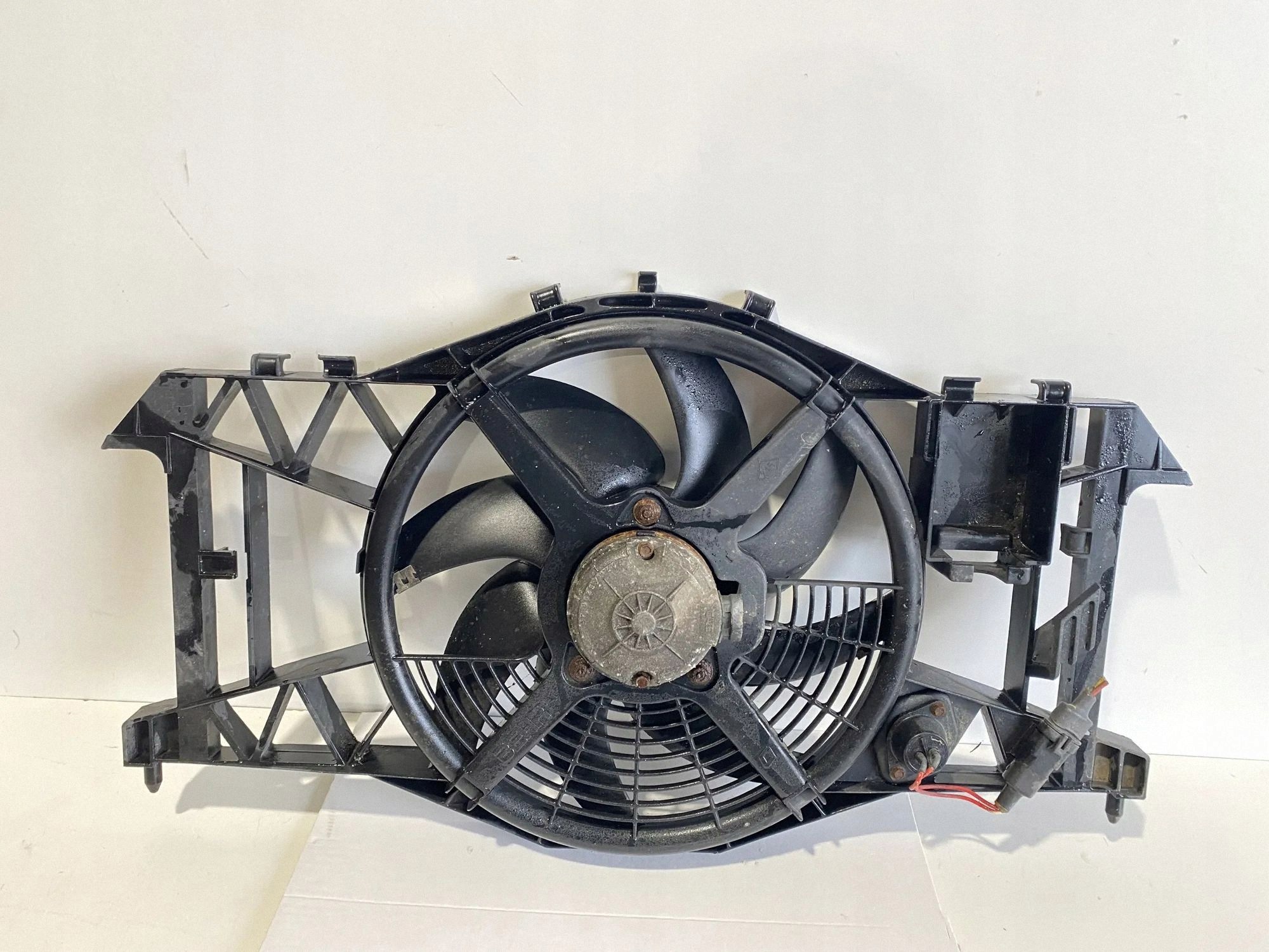 Ventilador radiador Renault Laguna I orig. image 2