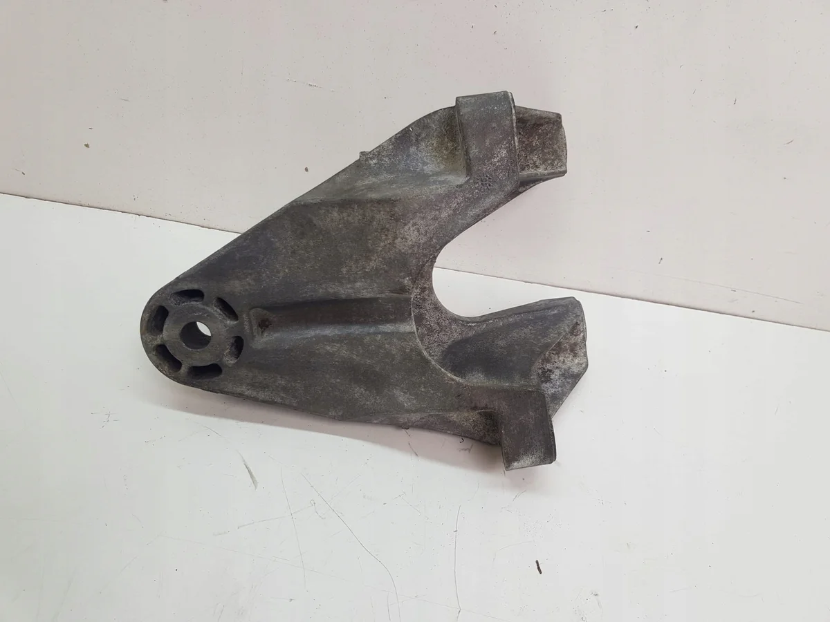 Ford Engine Mount Bracket BK31-6037-AA Used image 6