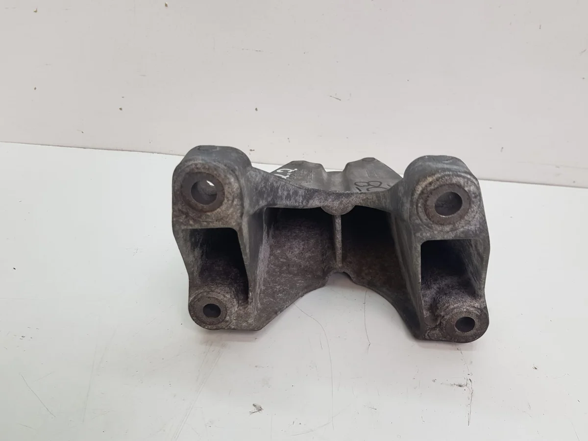 Ford Engine Mount Bracket BK31-6037-AA Used image 7
