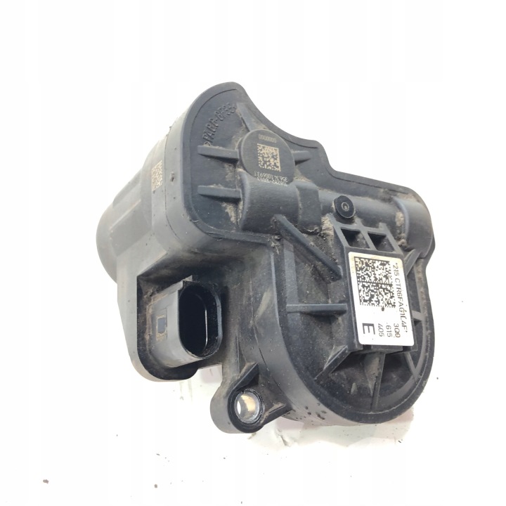 Passat B8 jarru moottori vasen taka 3Q0615405E