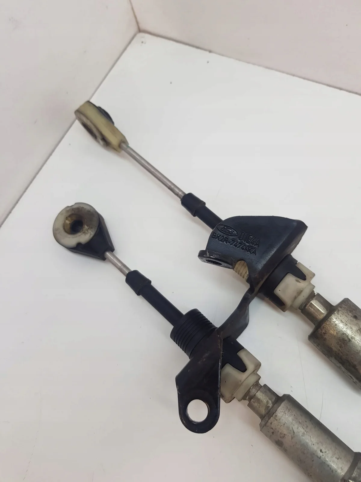 Cabos de Câmbio Ford BK2R-7E395-CB Usados image 9
