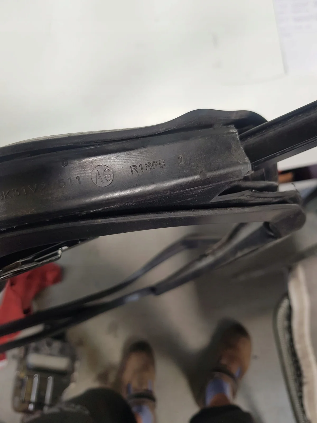 Tätningslist vänster Ford Transit BK31-V21511-AG image 3