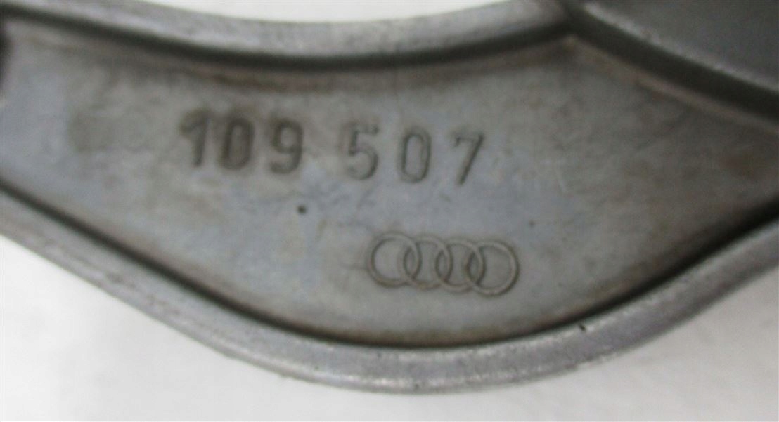 Jakohihnan liukukappale Audi S4 S5 4.2 FSI CAU 079109507R