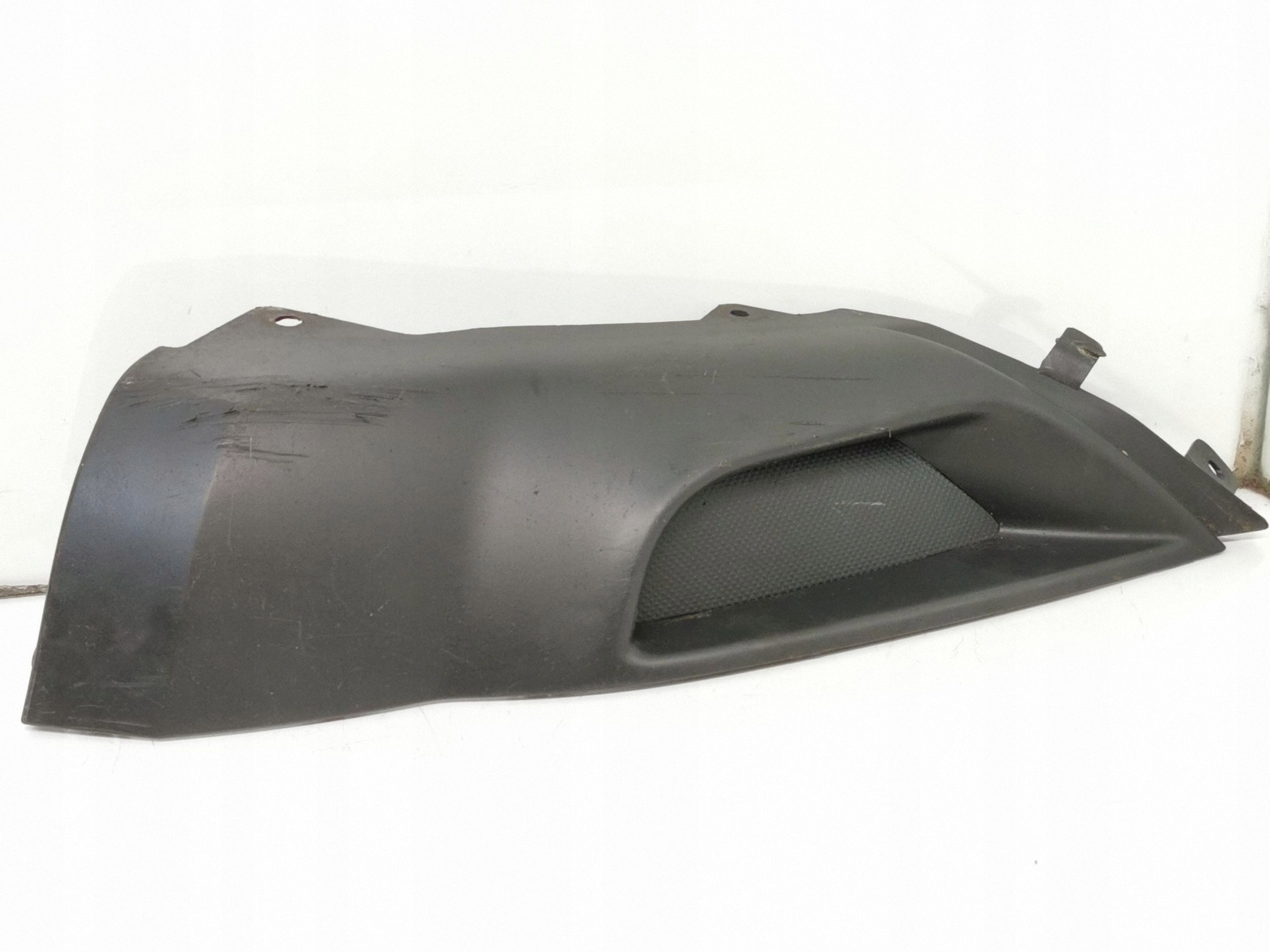 Mitsubishi OE 6400A469 spoiler image 2