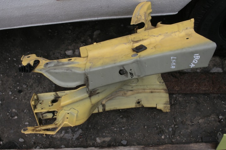 Pitkittäispalkki lokasuoja vasen Seat Ibiza IV
